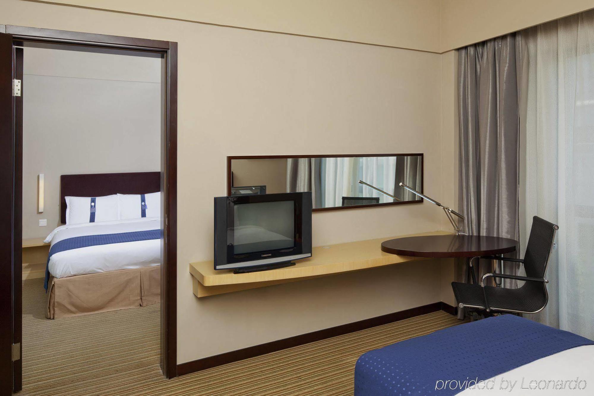 Holiday Inn Express Shanghai Putuo, An Ihg Hotel Room photo